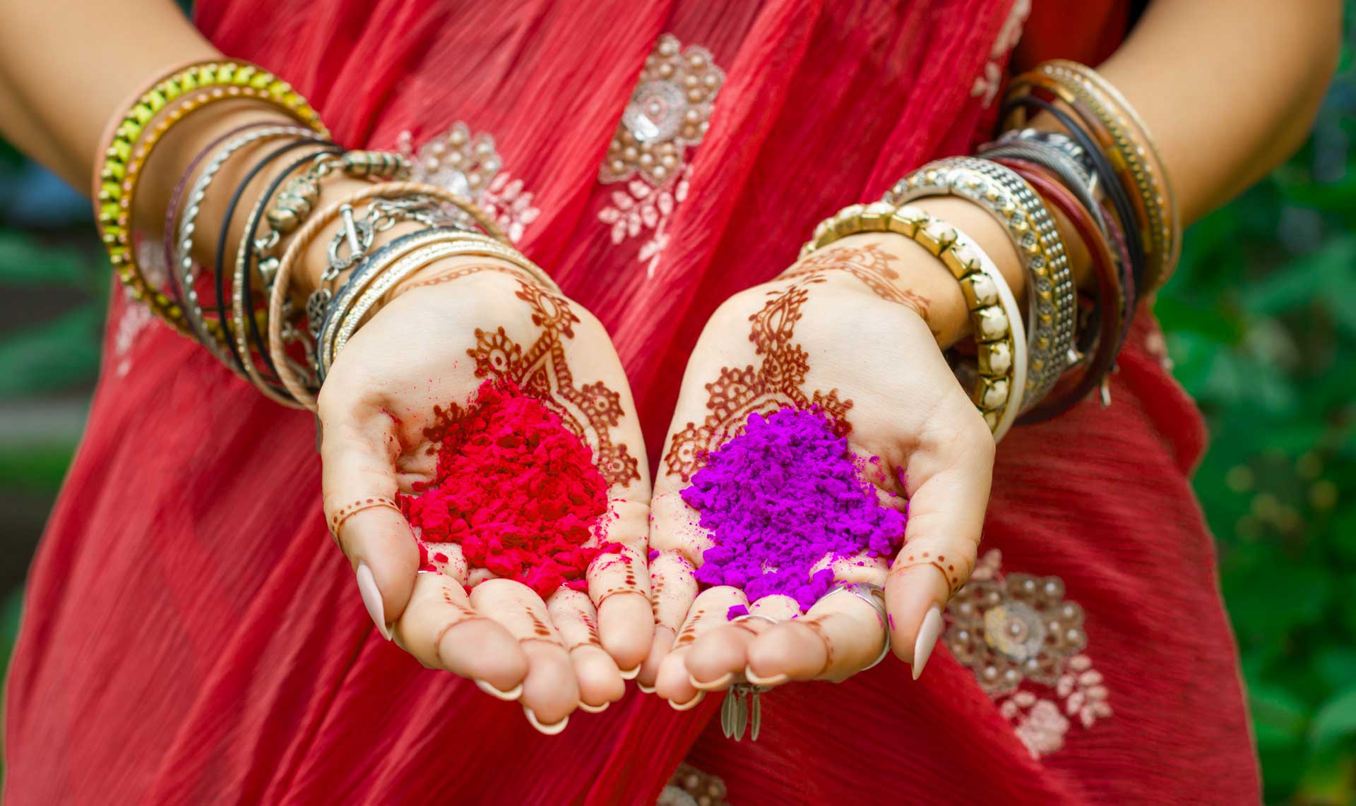 Semana Santa y Festival de Colores en India